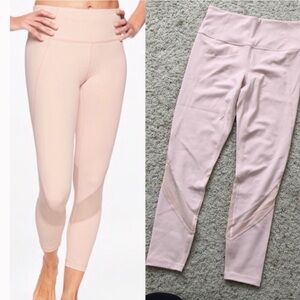 ATHLETA SALUTATION Stash High Rise Leggings Mesh  7/8 Light Pink Size S